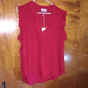 Red universal threads top nwt